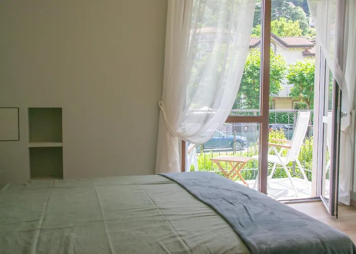 Casa Hemingway - Welchome Daire Stresa